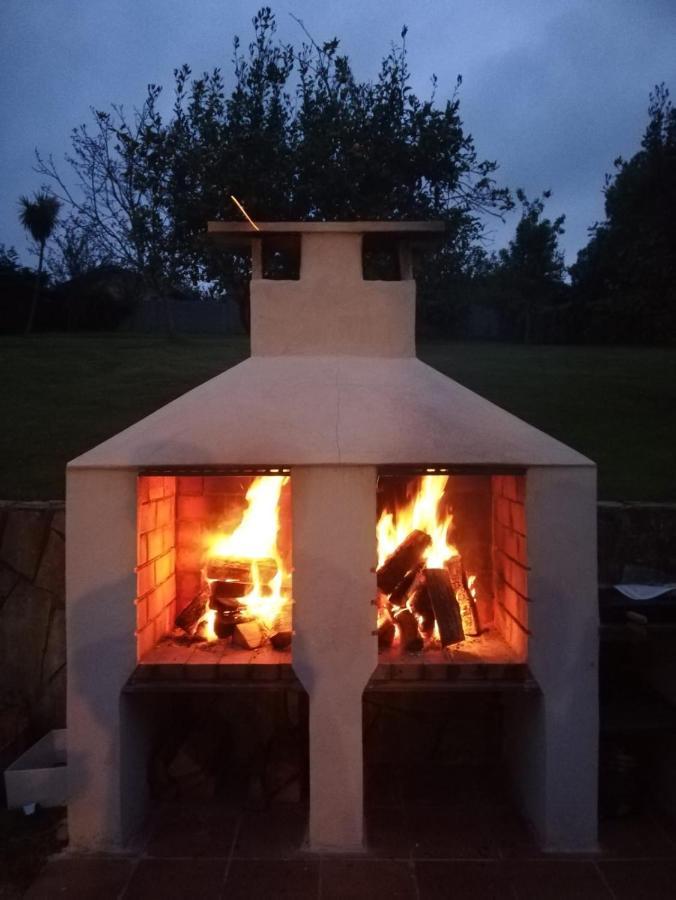הוילה Quintueles Piscina Climatizada - Todo El Ano- Playa De La Nora-Chimenea- Barbacoa מראה חיצוני תמונה
